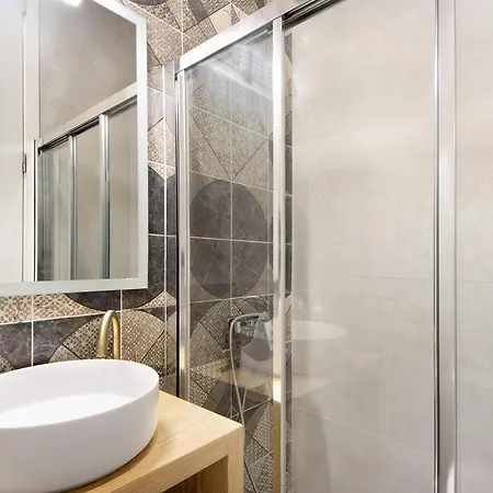 Apartment Village 4 *