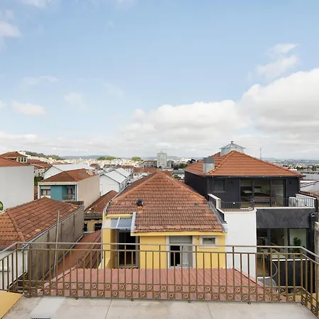 Village 4 * Porto